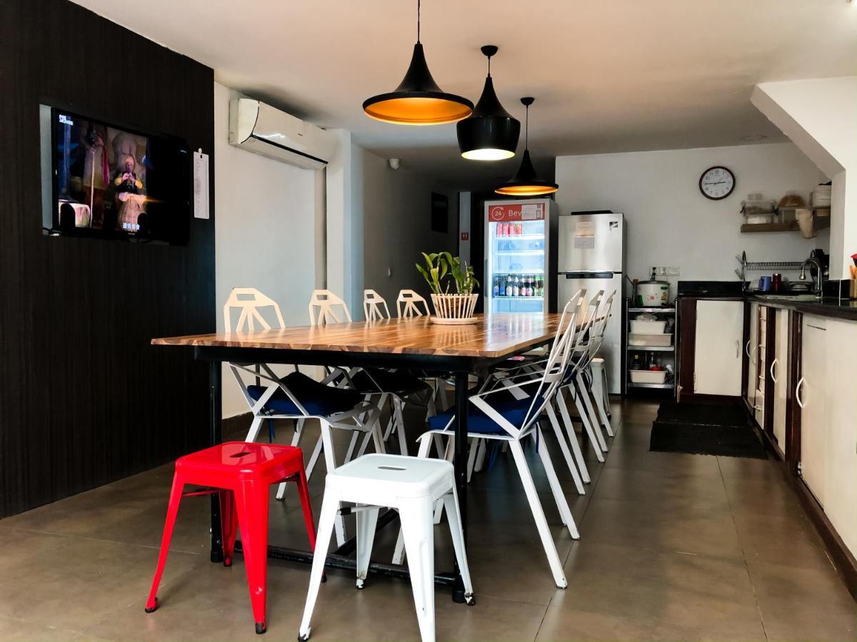 Sla Boutique Hostel Phnom Penh Exterior photo
