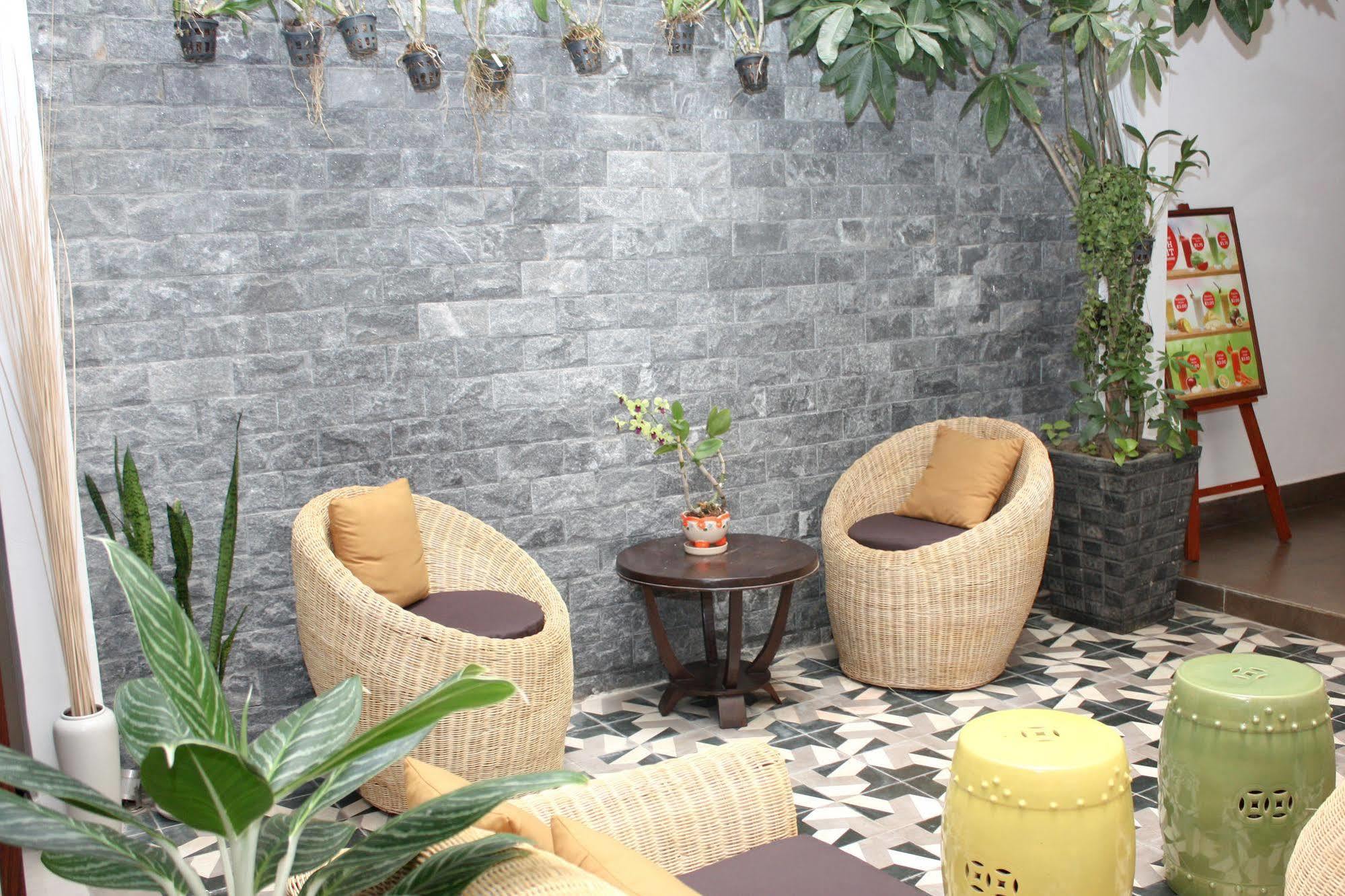 Sla Boutique Hostel Phnom Penh Exterior photo