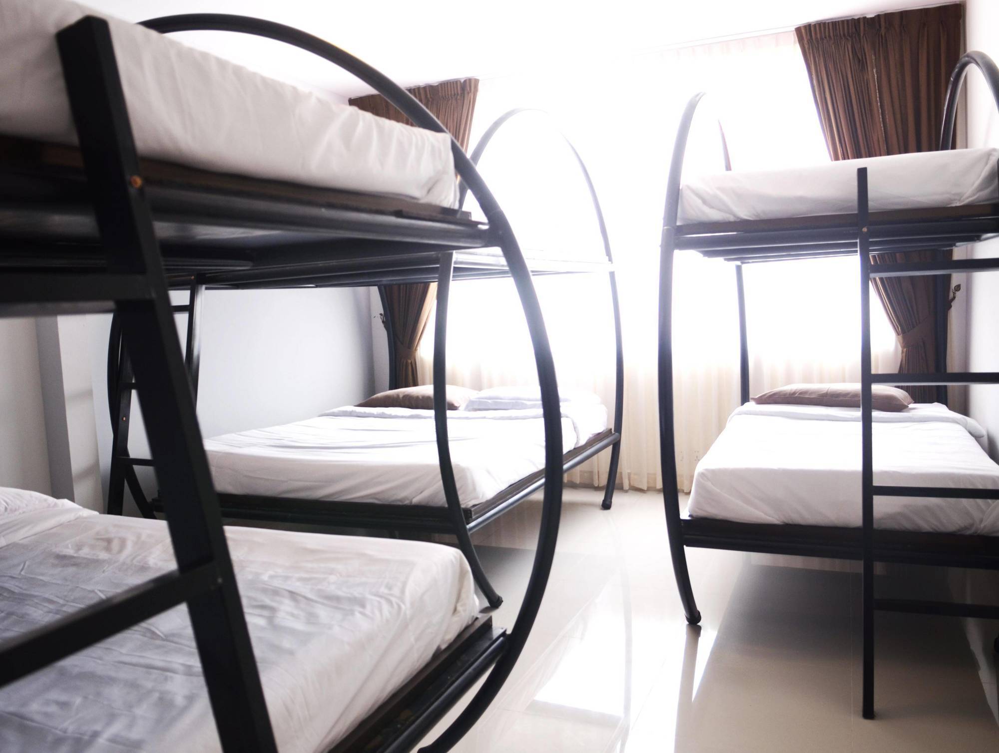 Sla Boutique Hostel Phnom Penh Exterior photo