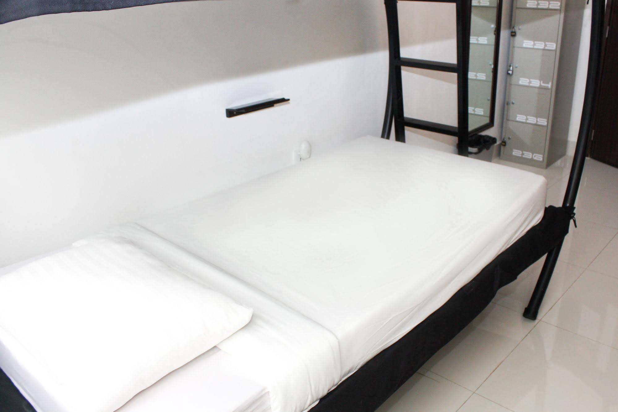 Sla Boutique Hostel Phnom Penh Exterior photo