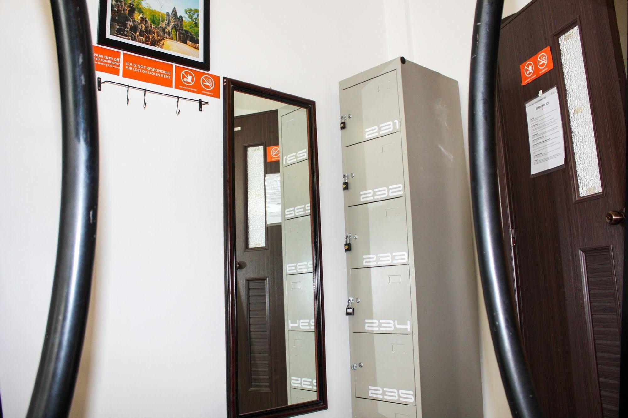 Sla Boutique Hostel Phnom Penh Exterior photo