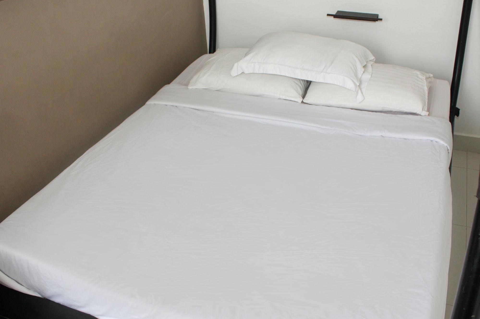 Sla Boutique Hostel Phnom Penh Exterior photo
