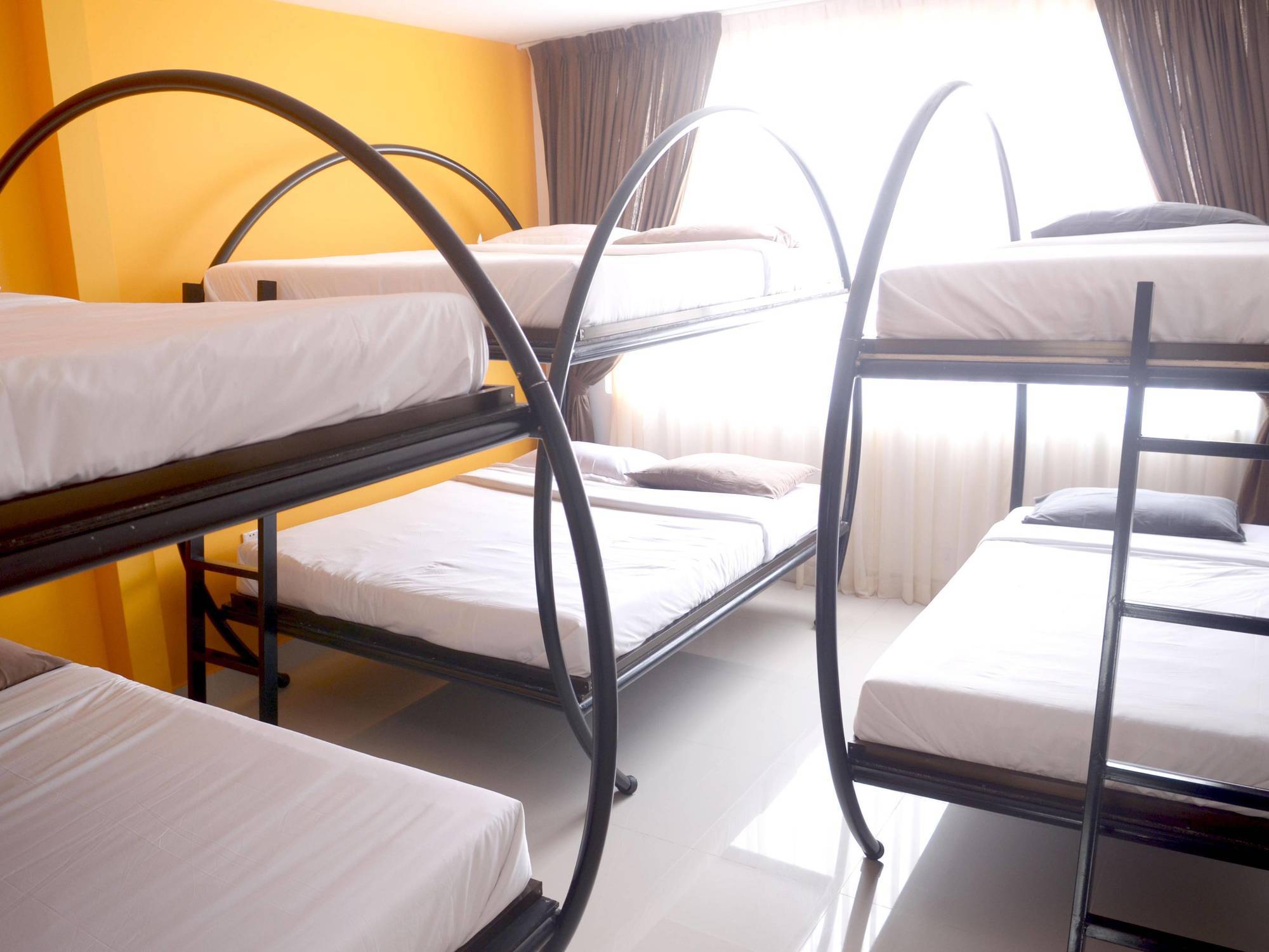 Sla Boutique Hostel Phnom Penh Exterior photo