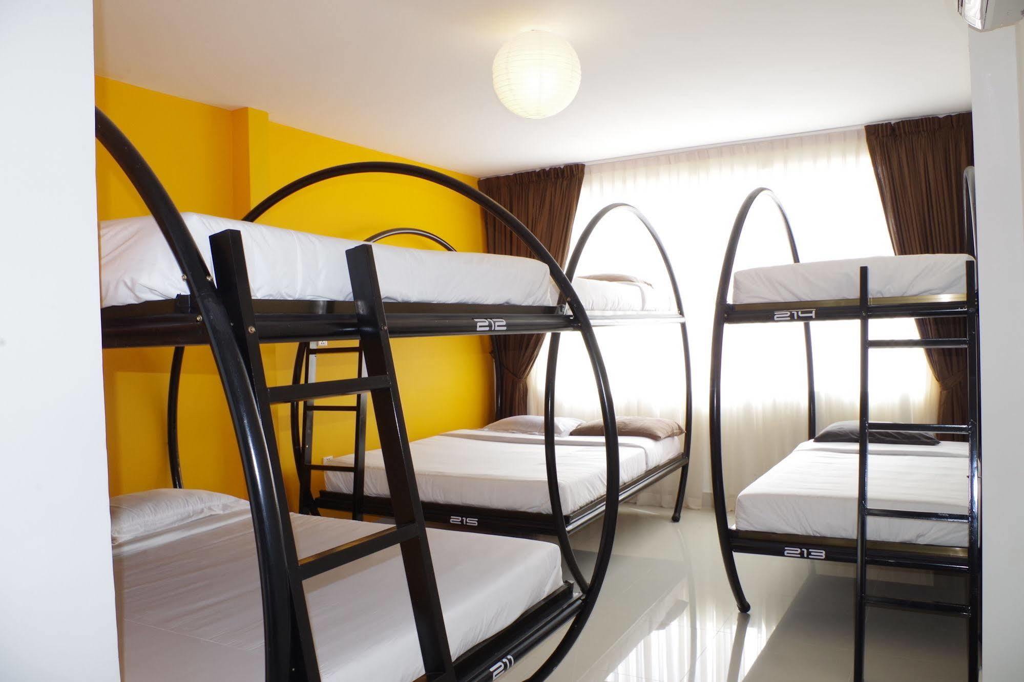 Sla Boutique Hostel Phnom Penh Exterior photo