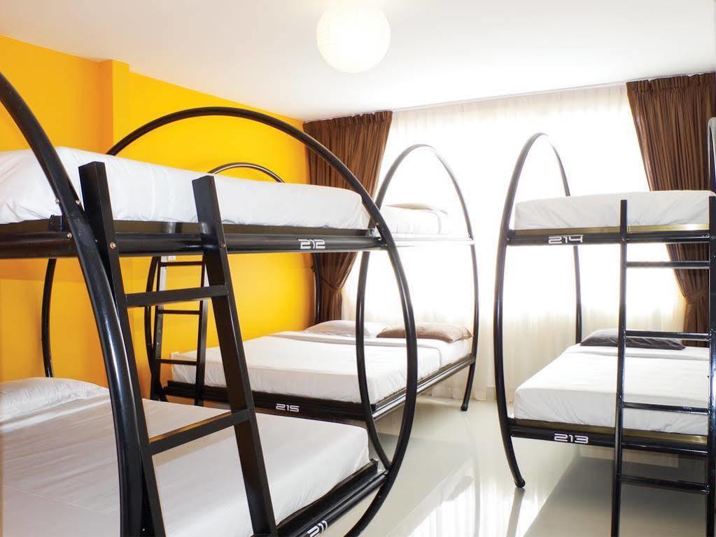 Sla Boutique Hostel Phnom Penh Exterior photo